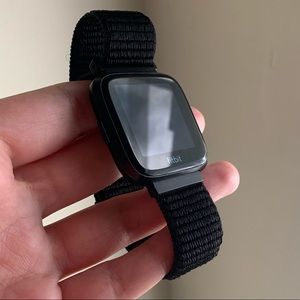 Like New - Fitbit Versa (Black)